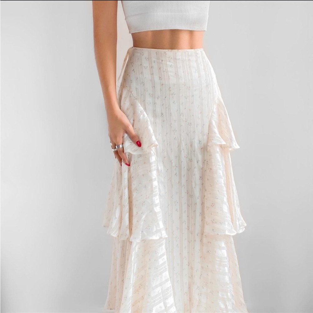 Free People floral cascade Maxi Skirt ivory size 4 NWT - Picture 6 of 10